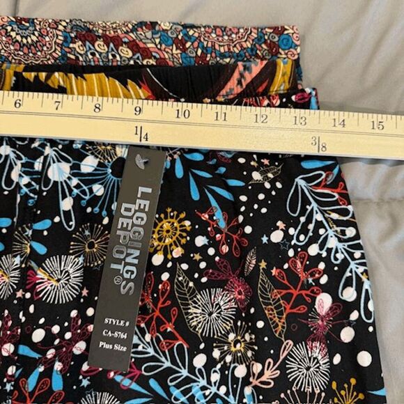 NWT Bundle of 3 Leggings Depot (Amazon) Cropped Stretch Leggings Prints Size XL - Picture 5 of 9